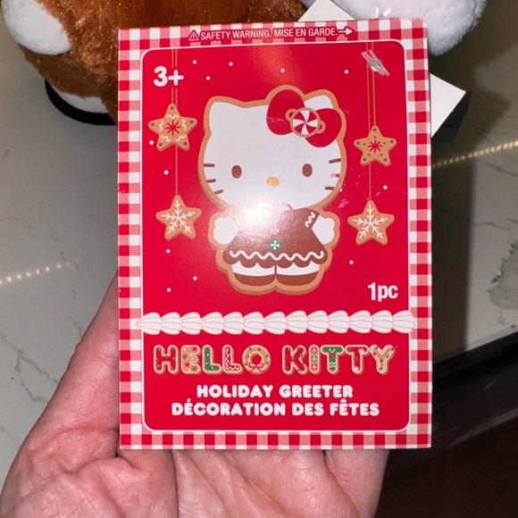 Hello Kitty Christmas Greeter - Picture 6 of 6